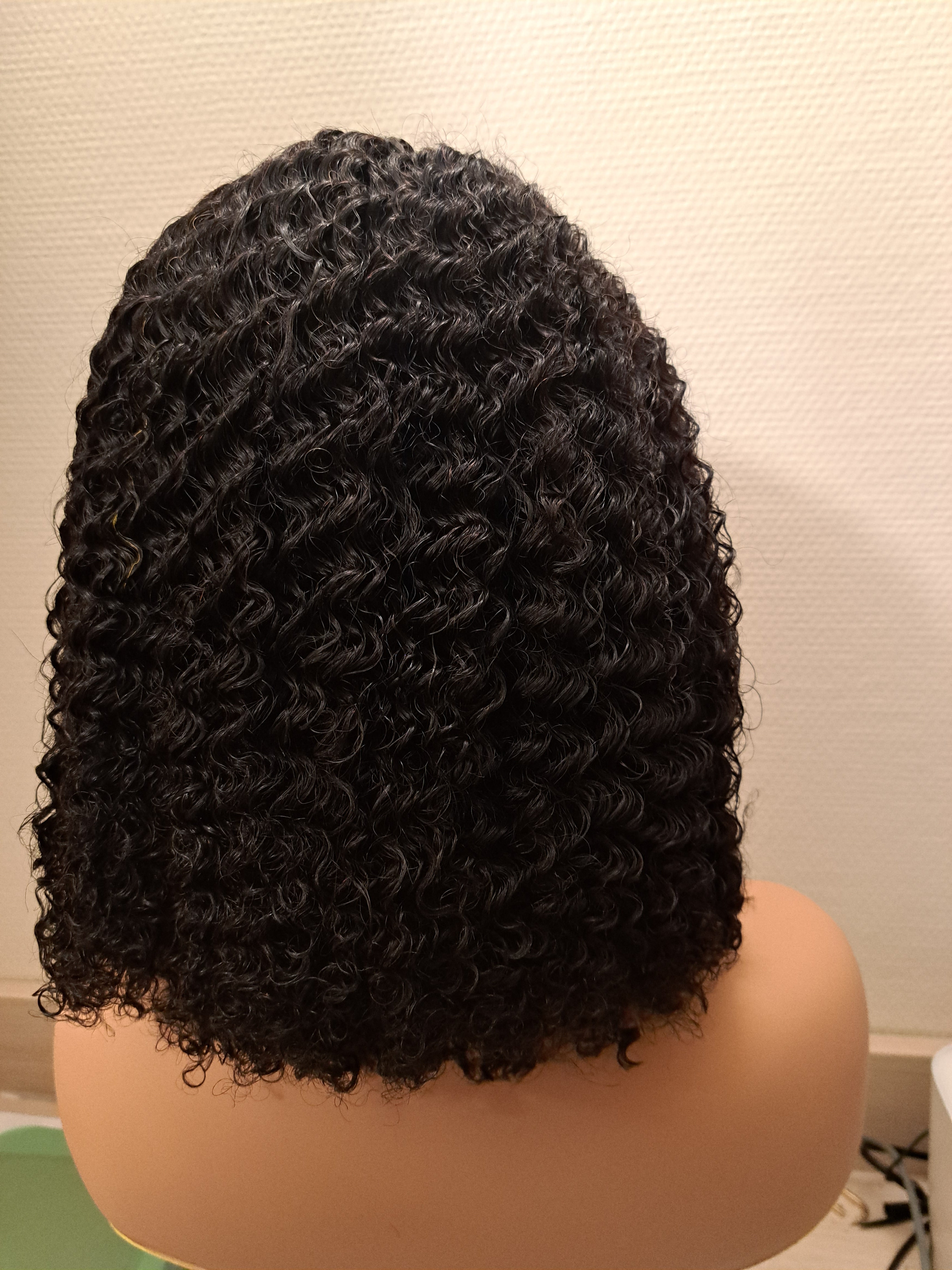 Perruque Kinky Curly Dentelle (sans colle)